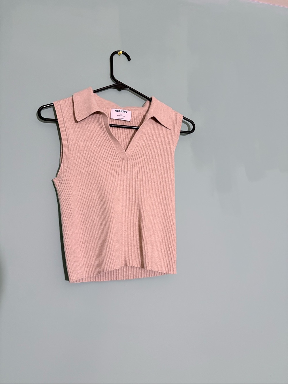 Old Navy Women's Dusty Pink Ribbed Sleeveless Polo Tank